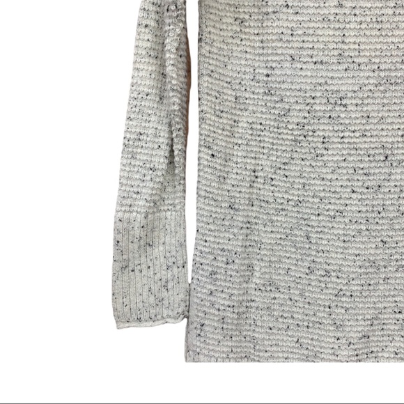 SzM Talbots White/Black Sweater - Picture 2 of 6